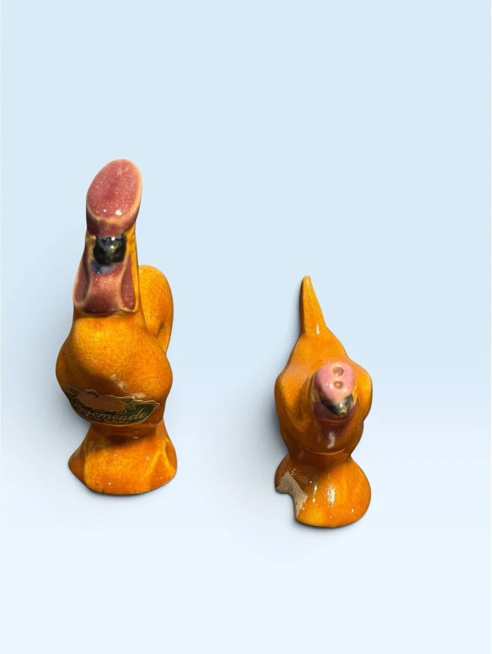 Vintage Rosemeade Dakota Pottery Brown Rooster Hen Salt & Pepper Shakers Label